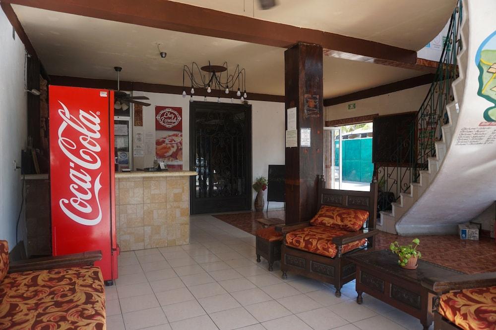 Hotel Real Azteca Четумаль Экстерьер фото