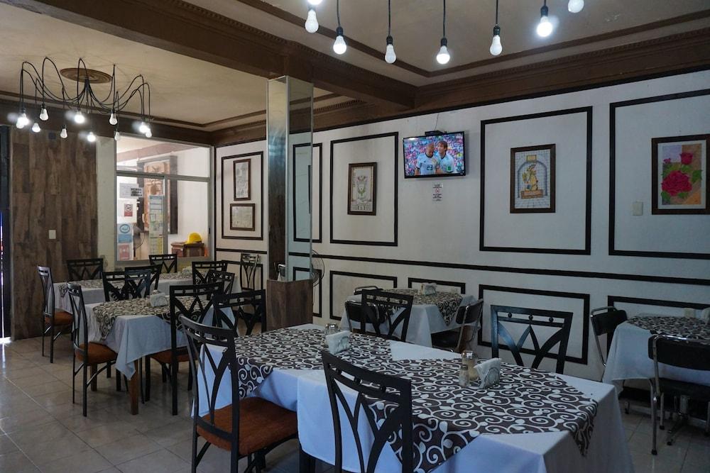 Hotel Real Azteca Четумаль Экстерьер фото